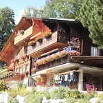 Zenger-jossi By Interhome شقة *